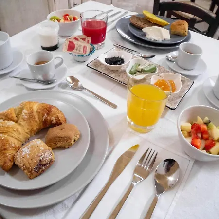 Bed & Breakfast Asylum Amicorum 3*